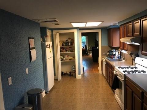 Foto del edificio - 4419 Barrow Ave