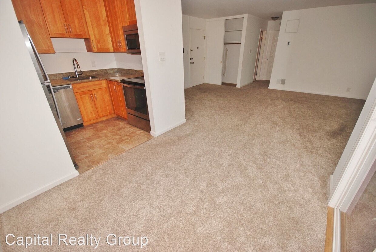 Primary Photo - 1425 Bellevue Ave
