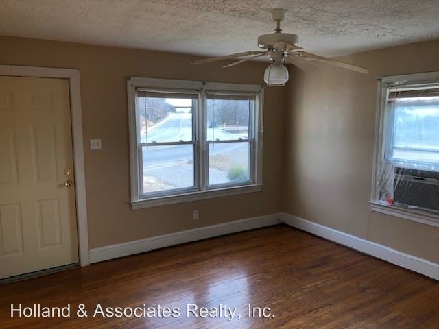 Building Photo - 2 br, 1 bath Apartment - 727 Bridge Street