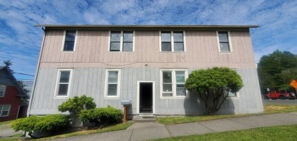 Building Photo - 315 E Laurel St