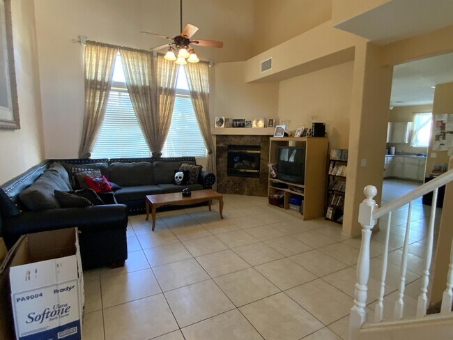 Foto del edificio - 251 Ventana Village Ln