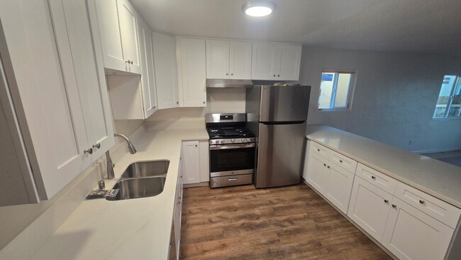 Building Photo - 8267 Roy St