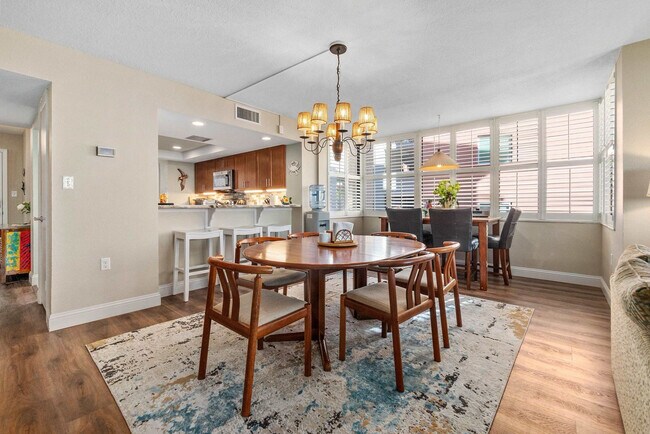 Building Photo - 6240 A1A S