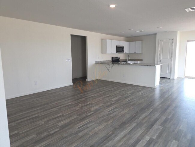 Foto del edificio - 3471 E Ames Ave