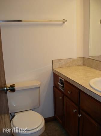 Foto del edificio - 701 Crestwood Dr