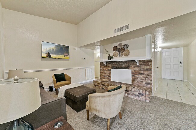 Foto del edificio - 3706 Red Oak Dr