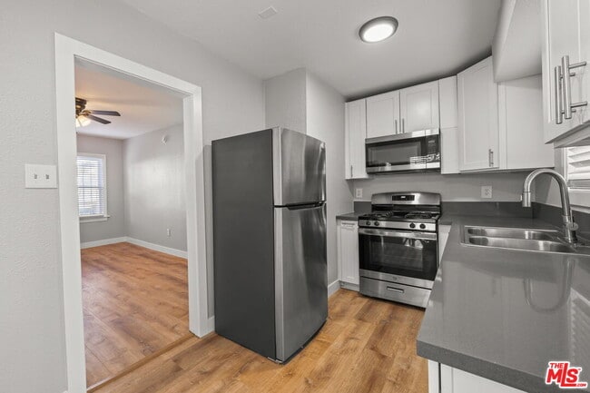 Building Photo - 5724 La Mirada Ave