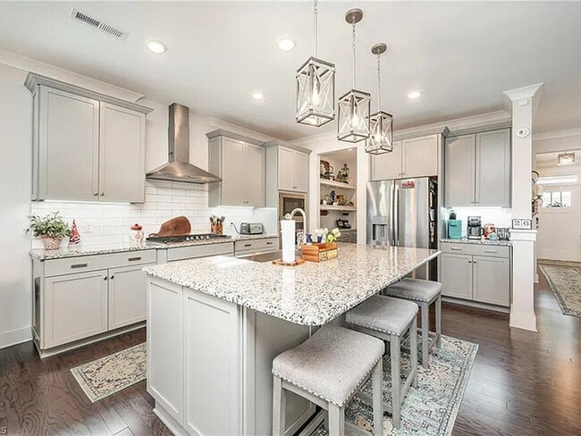 Building Photo - Earn Wealth While Leasing - Like a Homeown...