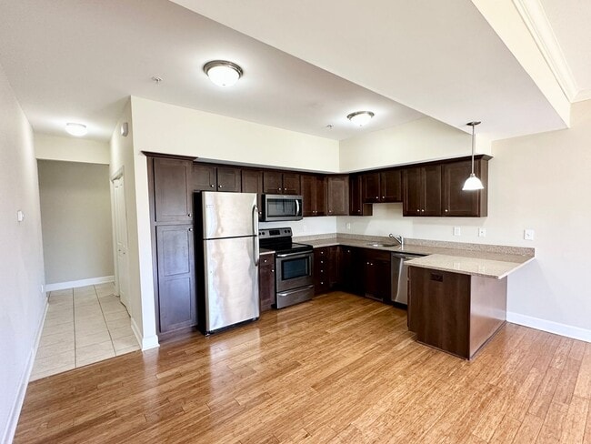 Interior Photo - Park Place at Glenmont Square, LLC