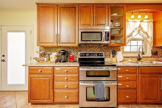 Foto del edificio - 3 br, 2 bath House - 104 McFadyen Drive