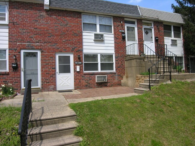 front - w/ patio - 280 Greenough St