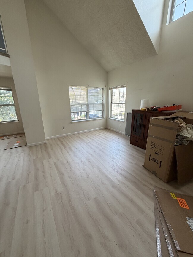 Foto del edificio - 6775 S Ivy St
