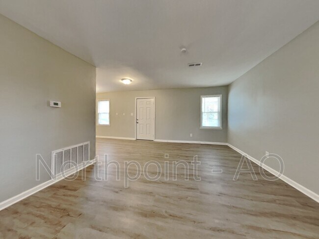 Foto del edificio - 400 E 165th St