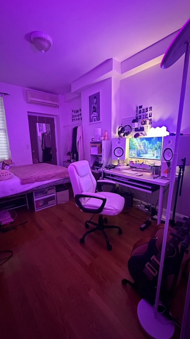 Foto del edificio - 34 Edgerly Rd