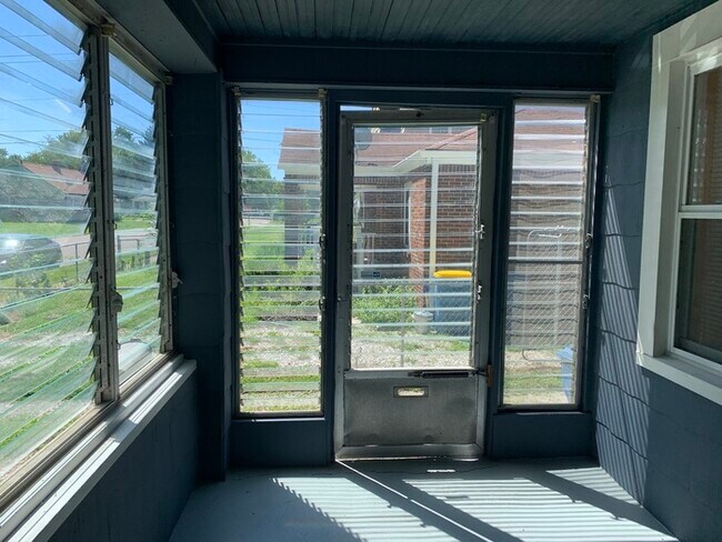 Foto del edificio - 4626 Ralston Ave