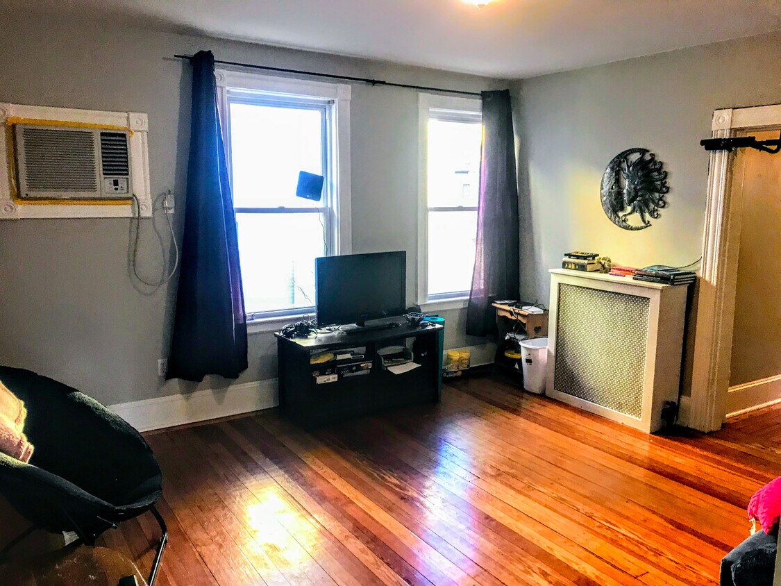 Foto principal - 121 Richdale Ave