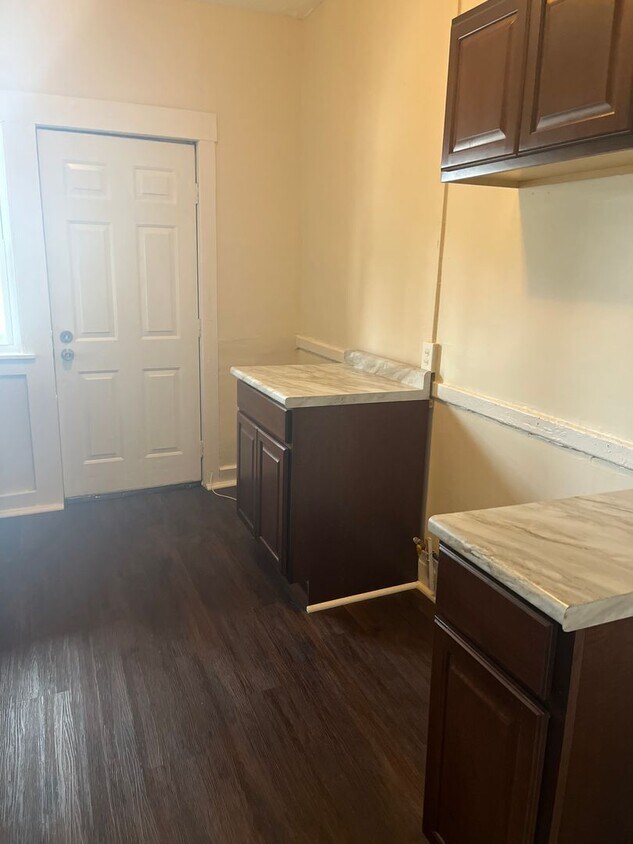 1442 e 115 unit 4 Apartment for Rent in Cleveland, OH