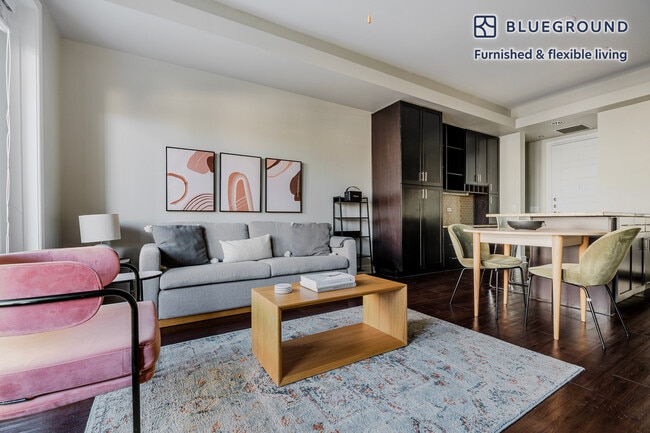 Building Photo - 3201 Esperanza Crossing