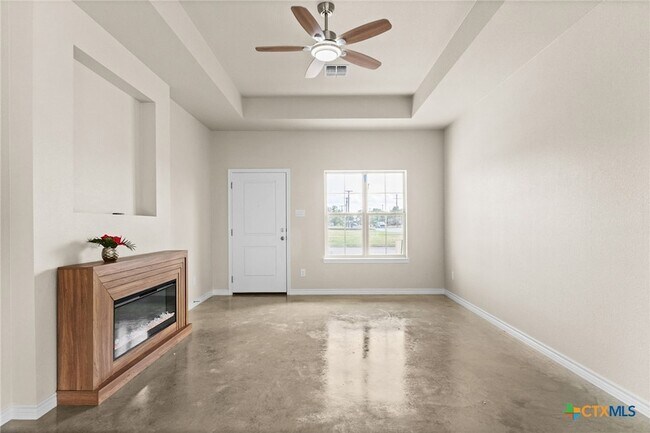 Foto del edificio - 414 W Avenue C