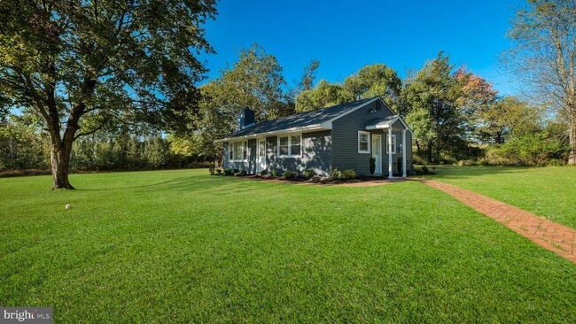 Foto del edificio - 1732 Creek Rd