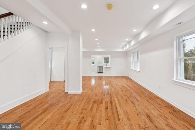 Building Photo - 65 Limekiln Pike