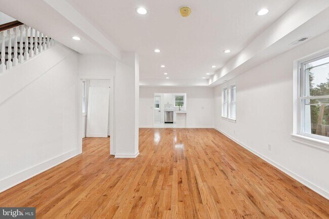 Foto del edificio - 65 Limekiln Pike