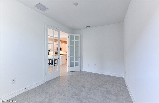 Building Photo - 44024 Blue Heron Ln