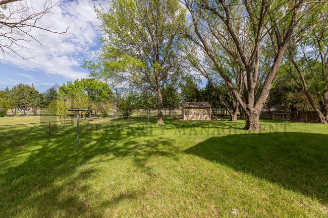 Building Photo - 8502 W Westlawn Cir