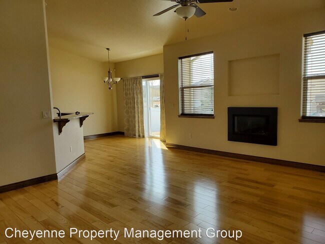 Building Photo - 5 br, 3 bath House - 1414 Marie Lane