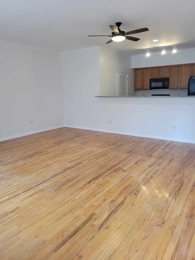 2212 W Warren Blvd Unit 1, Chicago, IL 60612 Condo for Rent in