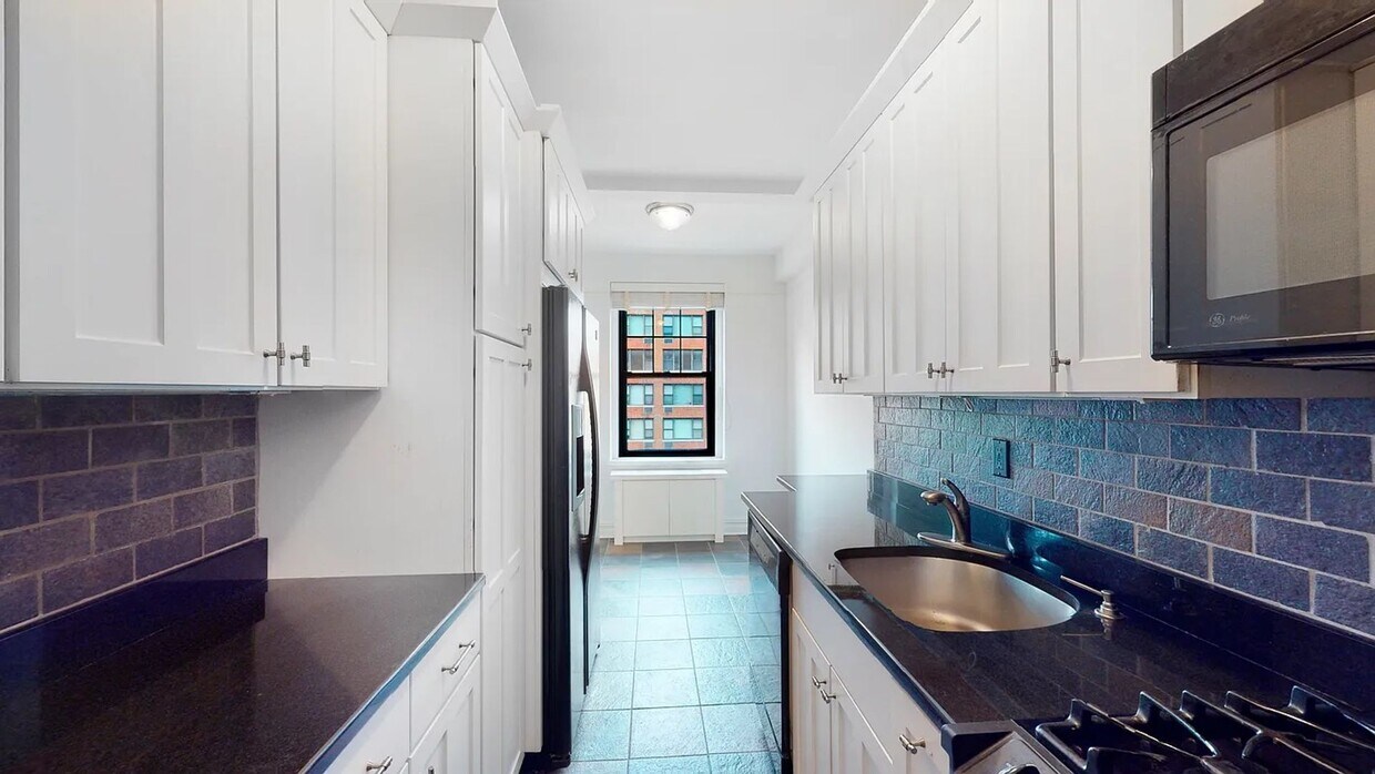 Primary Photo - Spacious 1 Bedroom 1 Bathroom