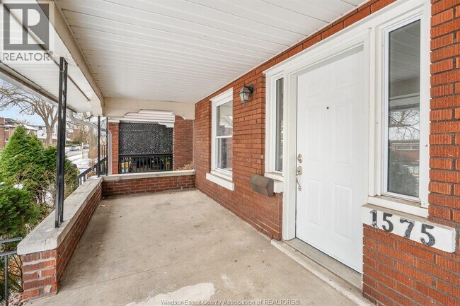 Building Photo - 1575 Church St