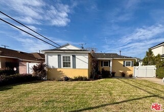 Building Photo - 12719 Rose Ave