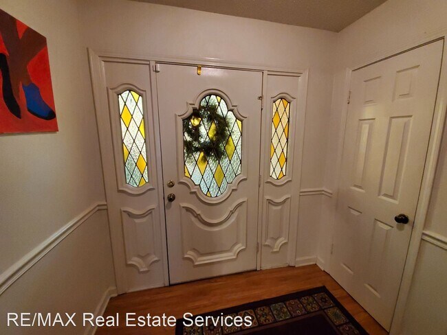 Foto del edificio - 4 br, 2.5 bath House - 8852 St Clair Street