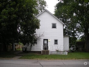 Building Photo - 1914 State St