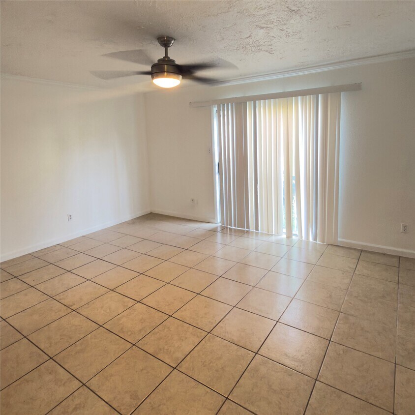 Building Photo - 8719 Beau Monde Dr