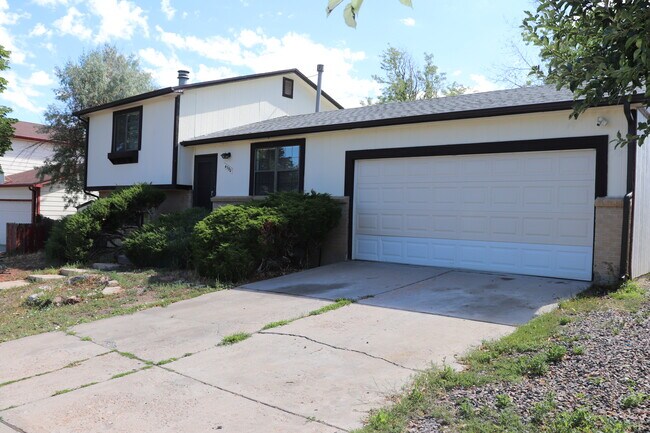 Building Photo - 4790 S Ouray St
