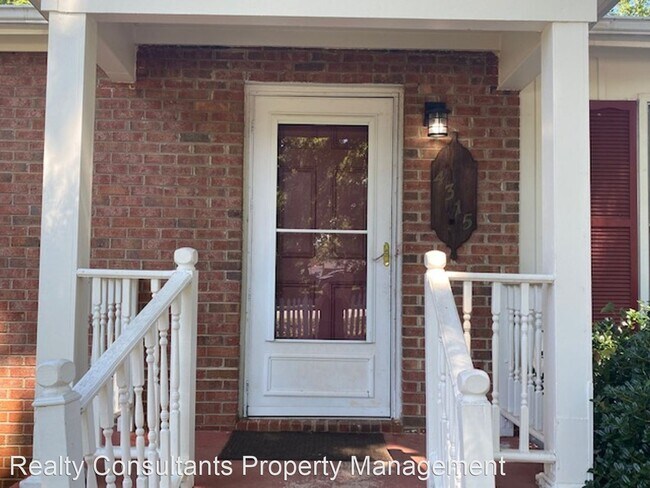 Building Photo - 3 br, 1.5 bath House - 4315 Summit Avenue