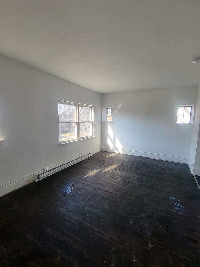 Foto del edificio - 13606 Cherrylawn TR - Pomela Investments LLC