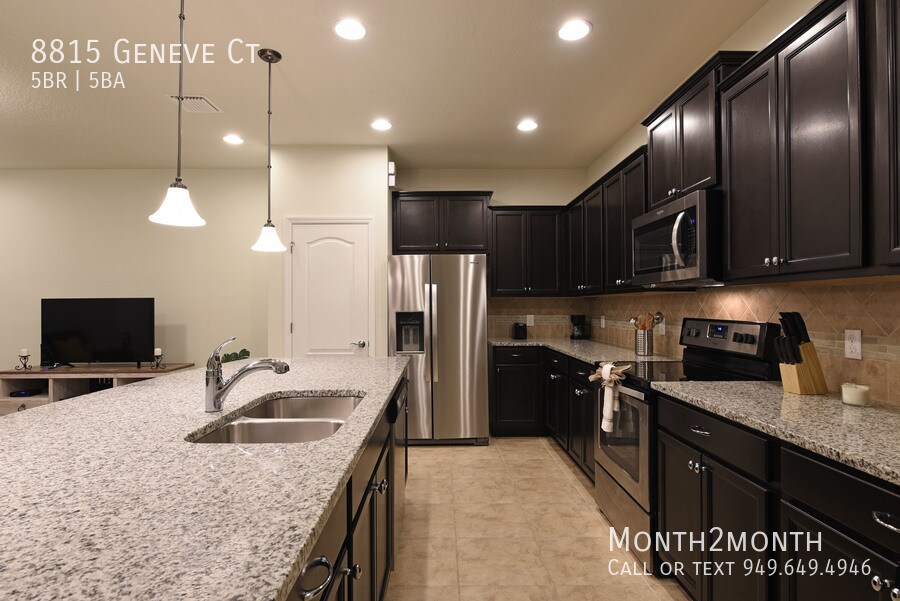 Primary Photo - #7575 Windsor at Westside 5 BR Townhome