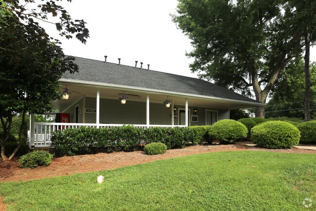 Building Photo - Brandemere Apartment Homes