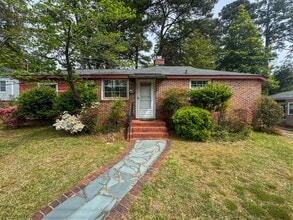 Building Photo - 318 Fairwood Ct