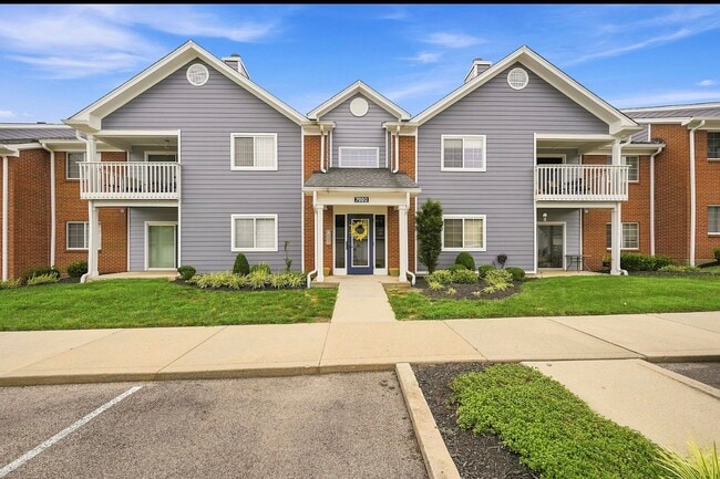 Surity loved front door with intercom in unit to open door for you guest - 7680 Scioto Ct