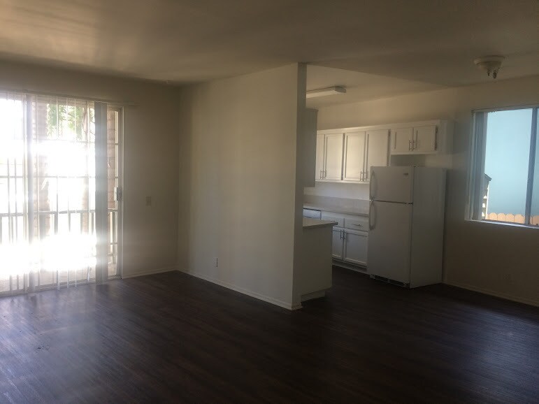 Foto principal - 685 Kelton Ave