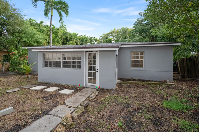 Building Photo - 13845 NW 6th Ave