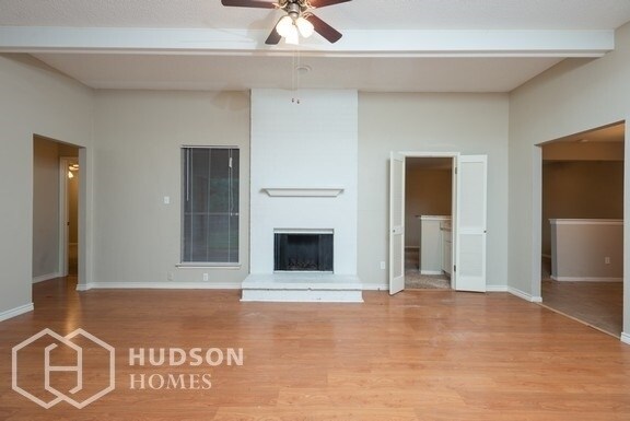Building Photo - 13535 Windhaven St