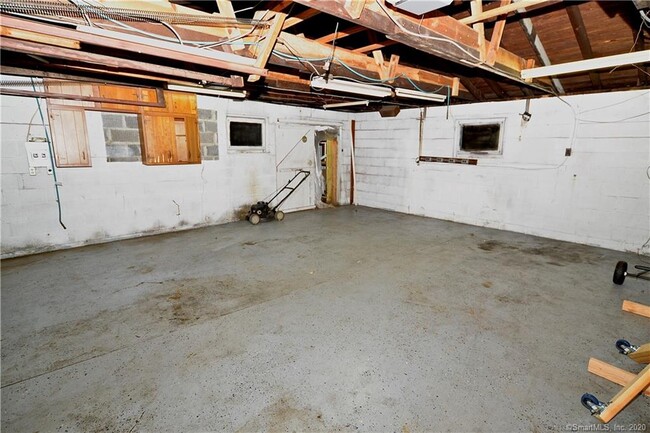 Foto del edificio - 72 Meetinghouse Ln