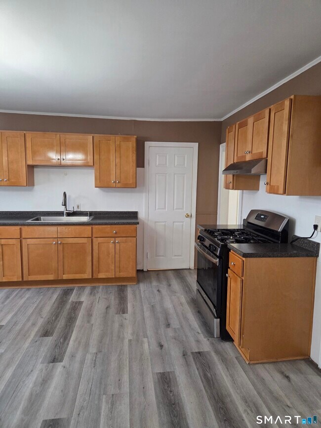 Foto del edificio - 3 Botsford St