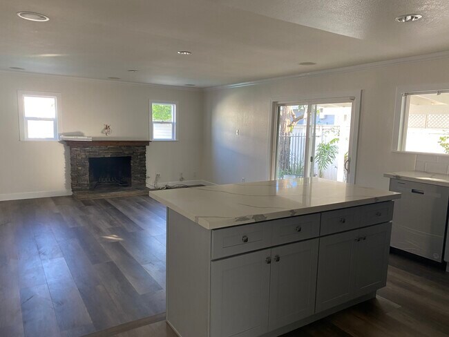 Building Photo - 14092 Utt Dr