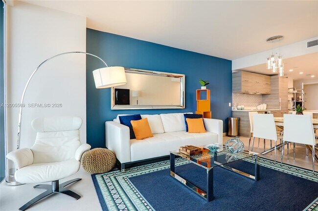 Foto del edificio - 650 NE 32nd St
